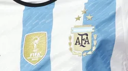 La Selección Argentina, con tres estrellas. Según la IA, en 2026 no conseguirá la cuarta