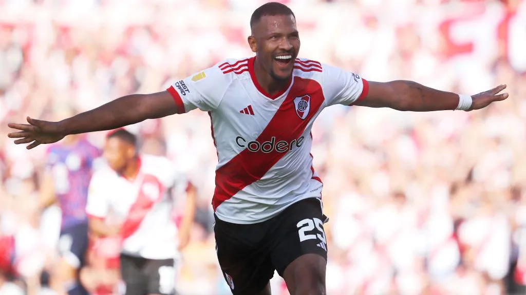 Rondón celebrando su gol ante Talleres. (Getty)