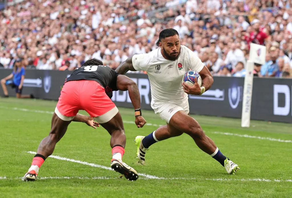 Manu Tuilagi, uno de los jugadores más potentes de Inglaterra (Getty Images).