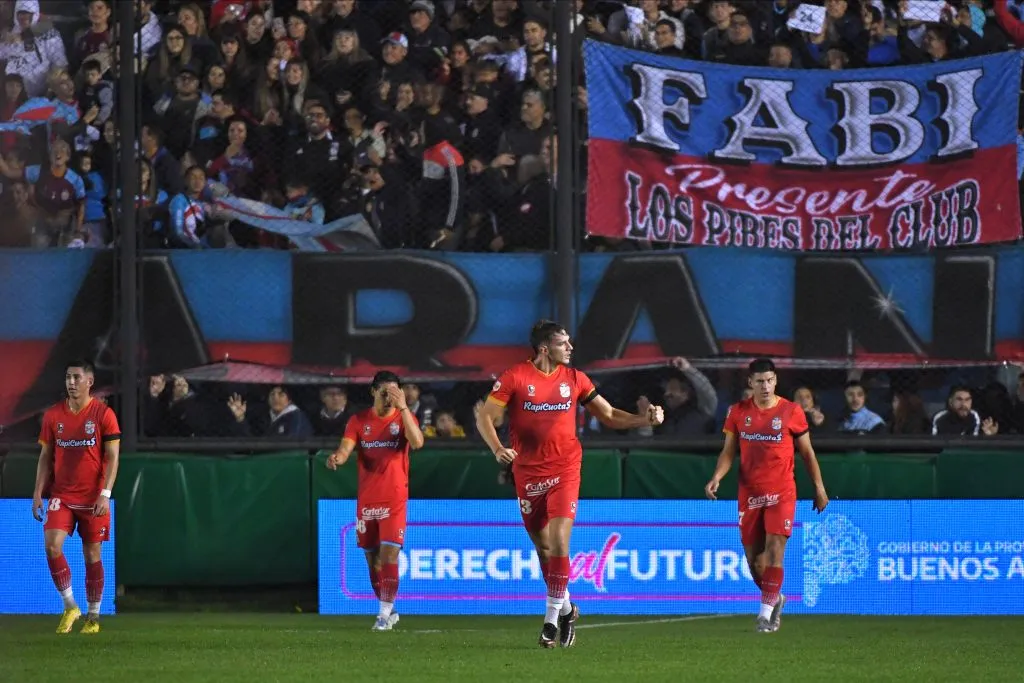Joaquín Pombo festeja su gol en el triunfo por 1 a 0 ante Boca. (Foto: Getty).
