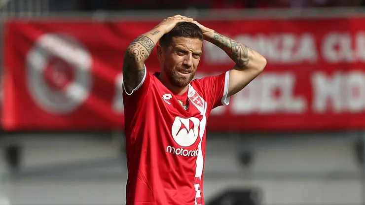 Alejandro Gómez con la camiseta del Monza.