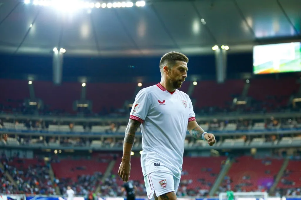 Papu Gómez fue sancionado con dos años de suspensión.