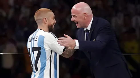 ¿Al Papu Gómez podrían retirarle el título de campeón del mundo?