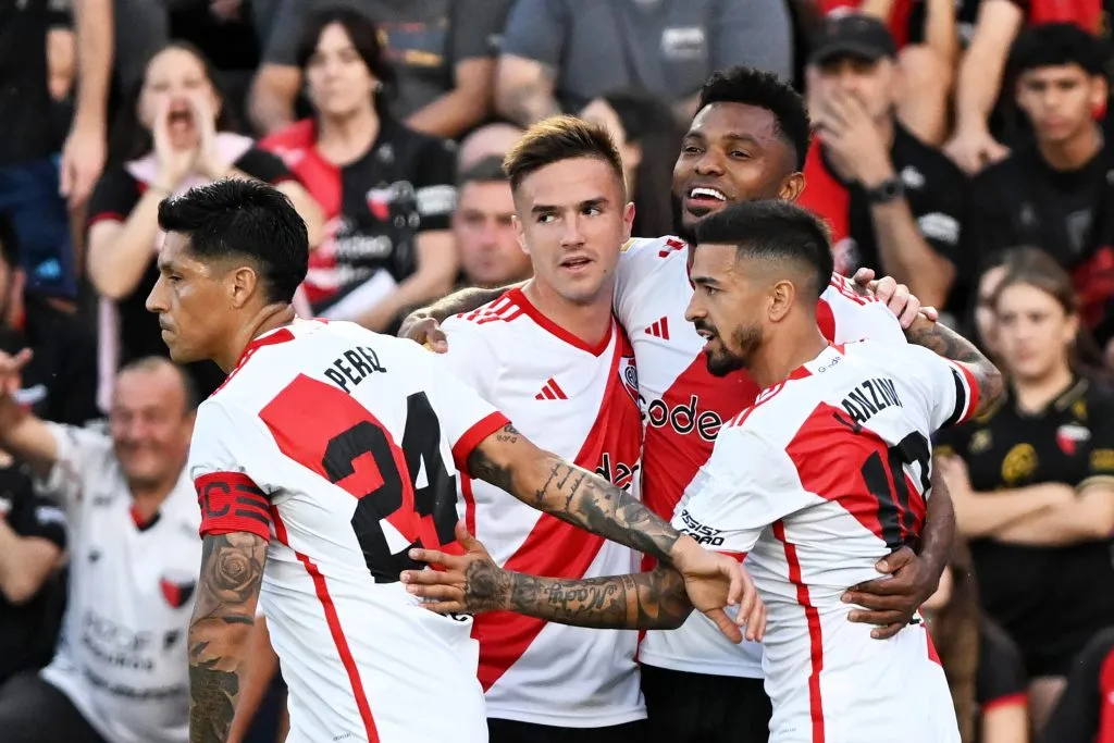 Agustín Palavecino celebrando junto a sus compañeros el gol de Miguel Borja. (Foto: Getty).