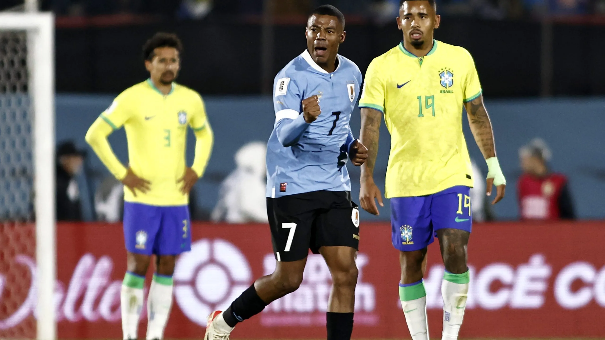 De La Cruz convirtió un gol ante Brasil. // Getty