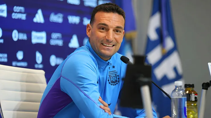 Nunca jugó en la Selección: Scaloni podría hacer debutar a un inesperado futbolista