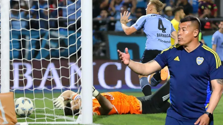 Tras la derrota de Boca, Almirón tuvo una frase poco feliz con Javi García