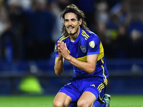 El padre de Riquelme explotó por las críticas a Cavani: "No me cae bien"