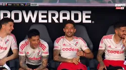 Los ídolos de River cantaron como hinchas.