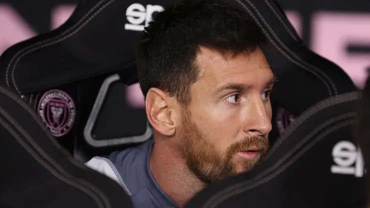 FORT LAUDERDALE, FLORIDA - OCTOBER 07: Lionel Messi #10 of Inter Miami CF looks on from the bench during warm ups prior to the match against the FC Cincinnati during the first half at DRV PNK Stadium on October 07, 2023 in Fort Lauderdale, Florida. (Photo by Megan Briggs/Getty Images)