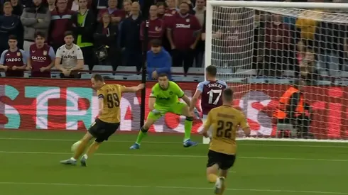 Intervención clave del arquero argentino.