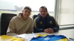 Brey renovando su contrato en Boca