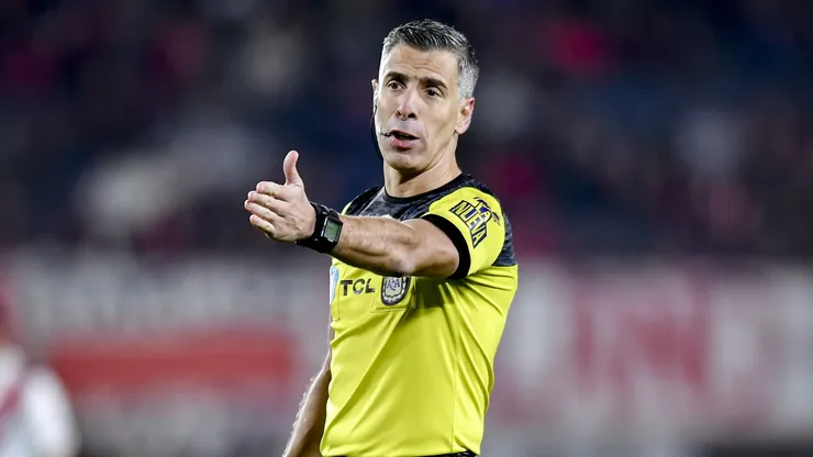 Hernán Mastrángelo es el árbitro de Independiente vs. Huracán.