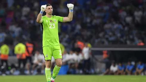 Dibu Martínez, amado por los hinchas argentinos.