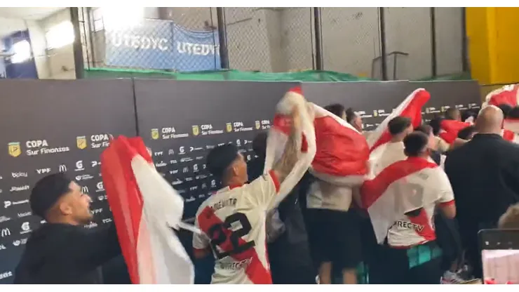 Así se fueron los jugadores de River.