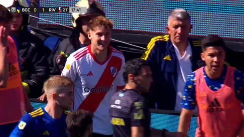 Ni bien ingresó, Colidio tuvo un fuerte cruce con los jugadores de Boca