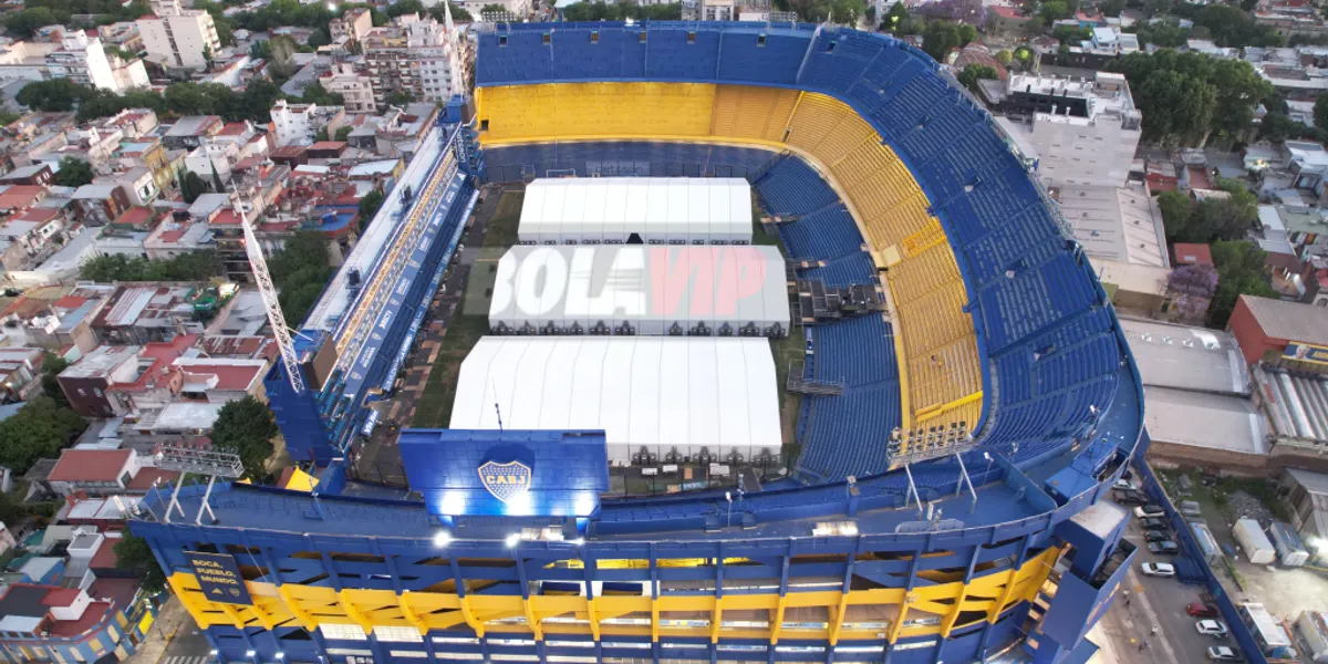 Las carpas donde los socios podrán votar en pleno campo de juego de La Bombonera (Foto Bolavip)