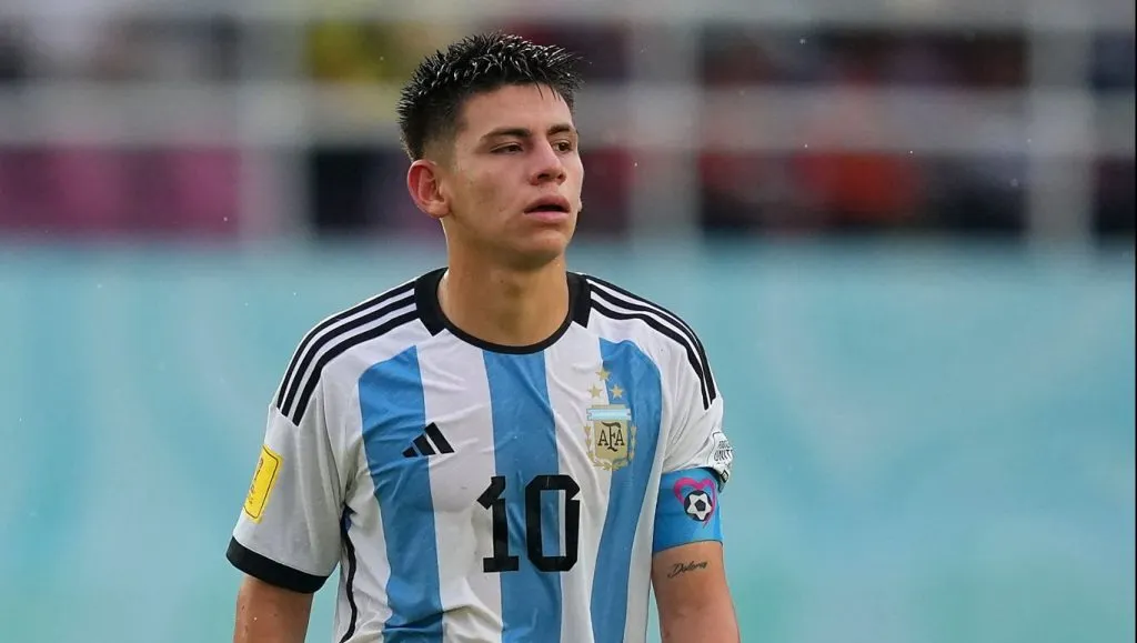 Claudio Echeverri con la Selección Argentina Sub-17. (Foto: Getty)