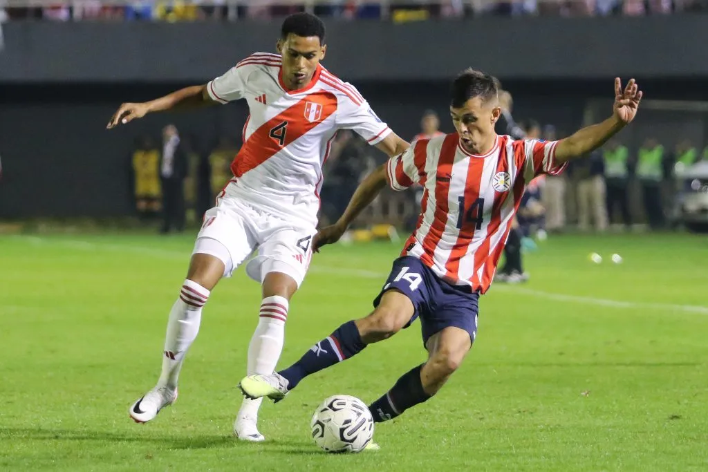 Cubas jugando las Eliminatorias para Paraguay. (Foto: Getty Images)
