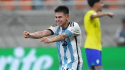 Echeverri festejando uno de sus goles ante Brasil.