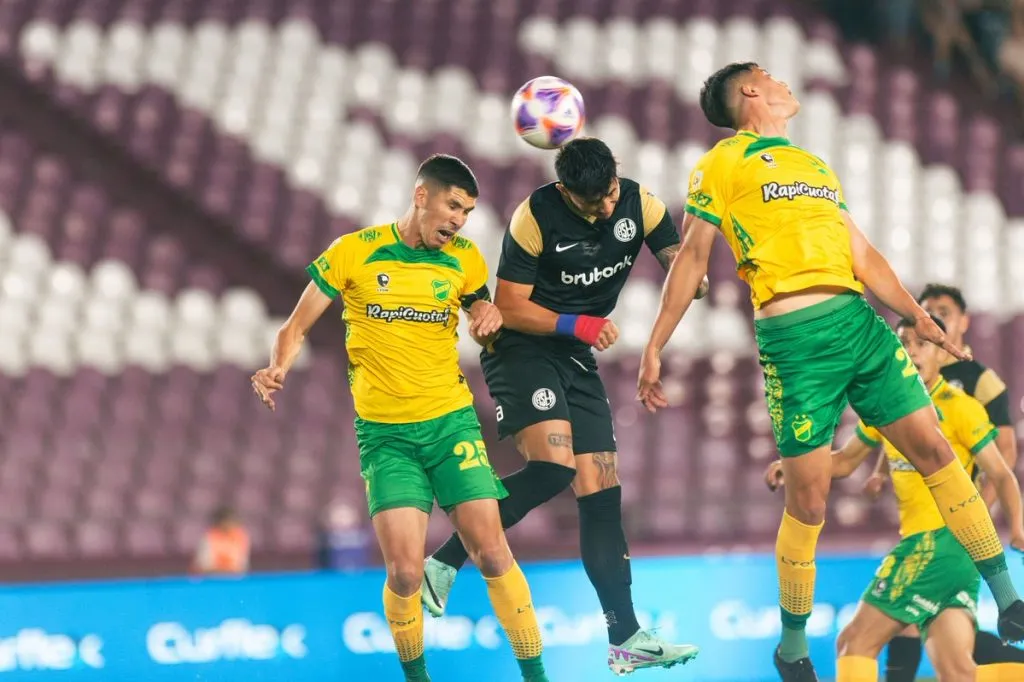 Duelo entretenido en la cancha de Lanús. (Foto: San Lorenzo)
