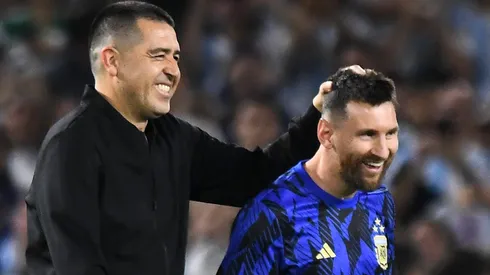 Riquelme junto a Messi en La Bombonera.