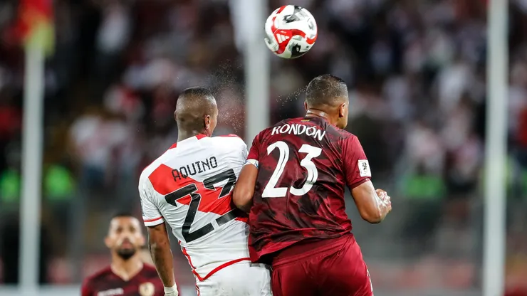 Rondón en el partido contra Perú.