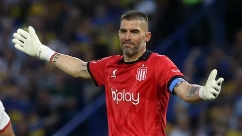 Estudiantes de La Plata piensa en Esteban Andrada para reemplazar a Andújar