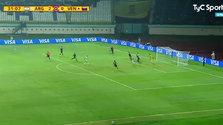 Golazo de Echeverri para el 3 a 0 de Argentina ante Venezuela