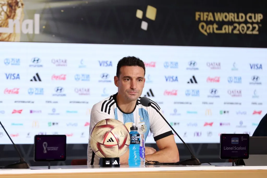 Lionel Scaloni en la conferencia de prensa tras consagrarse campeón del mundo. (Foto: Getty).