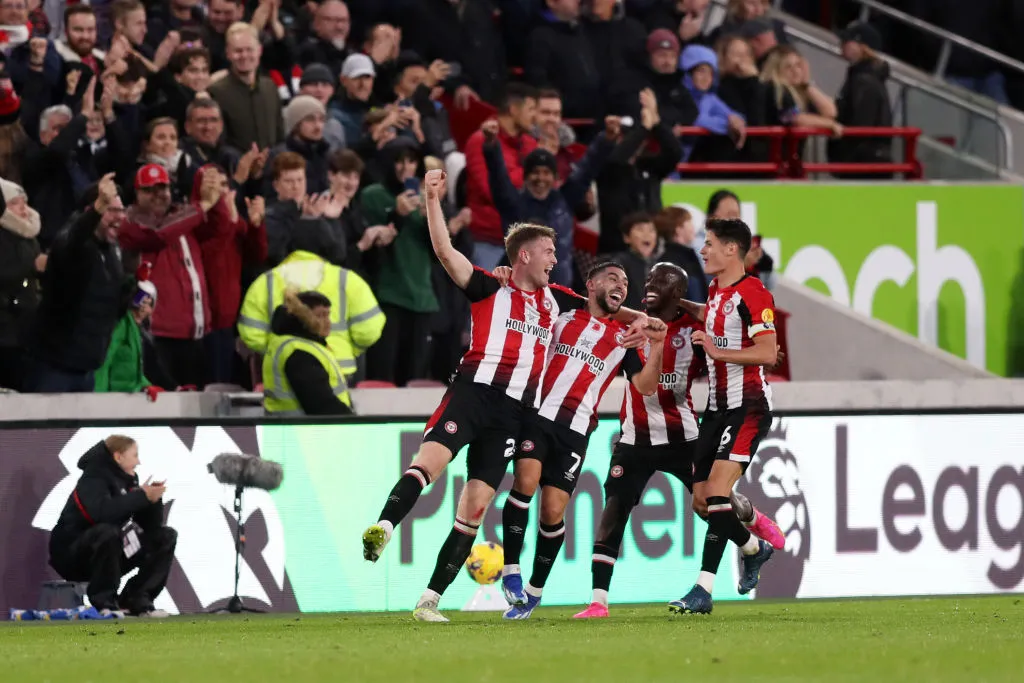 Brentford, equipo que quiere a Santiago Castro