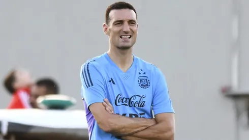 EZEIZA, ARGENTINA – NOVEMBER 14: Lionel Scaloni head coach of Argentina looks on during a training session of Argentina national team at Lionel Messi Training Camp on November 14, 2023 in Ezeiza, Argentina. (Photo by Rodrigo Valle/Getty Images)