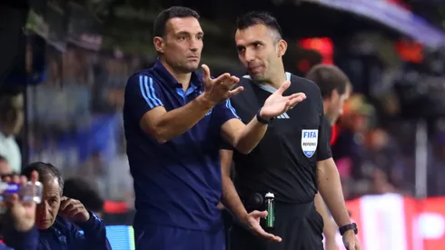 Lionel Scaloni durante el partido de la Selección Argentina ante Uruguay.