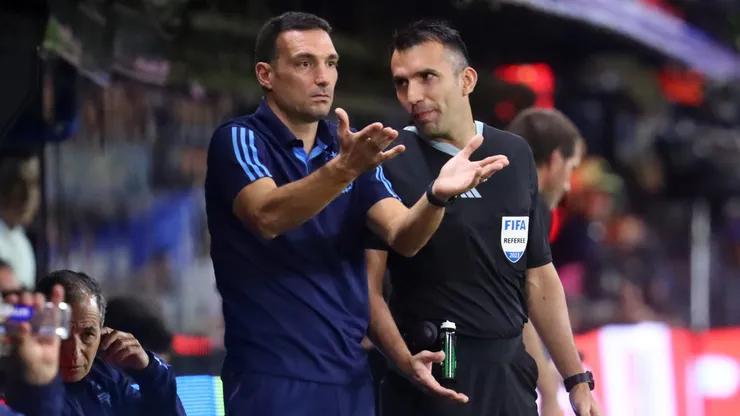 Lionel Scaloni durante el partido de la Selección Argentina ante Uruguay.