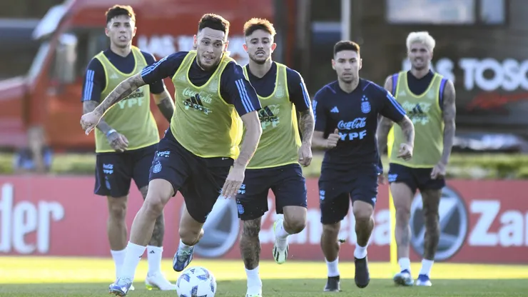 West Ham negocia con Sevilla por Lucas Ocampos