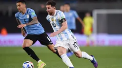 La Selección Argentina se enfrenta con Uruguay para seguir con su invicto.