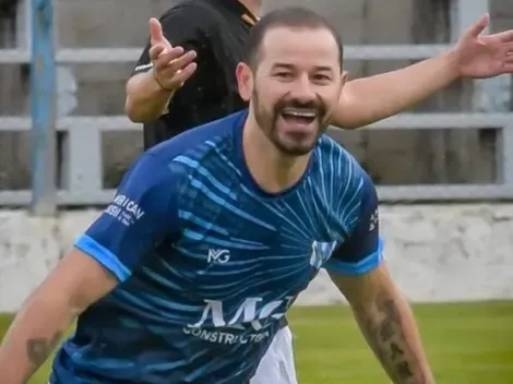 Mora volvió al fútbol y marcó un espectacular doblete