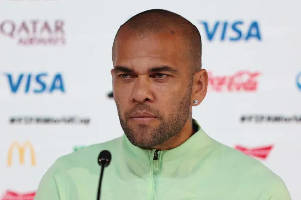 Dani Alves ha hablado en múltiples ocasiones desde prisión. (Photo by Mohamed Farag/Getty Images)