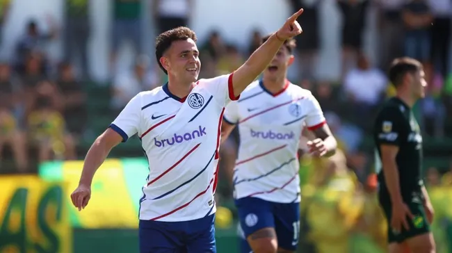 Gonzalo Maroni celebrando un gol en San Lorenzo. En 2024 vuelve a Boca. (Prensa San Lorenzo)