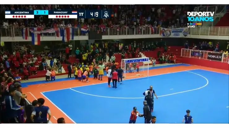 Escándalo en la final del Mundial de talla baja: Argentina ganaba y Paraguay abandonó