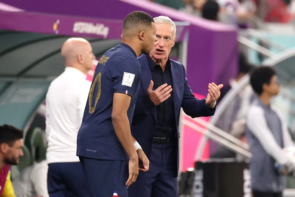 Mbappé y Deschamps en el Mundial. (Foto: Getty)