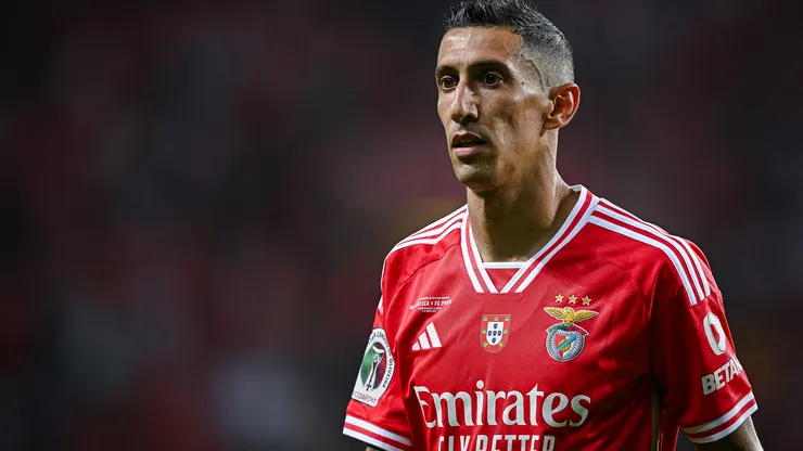 Paliza: Real Sociedad le metió 3 goles en 30' al Benfica, que queda un pie fuera de la Champions