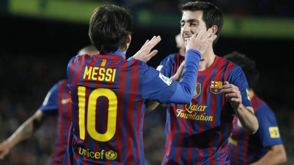 Lionel Messi, junto a Isaac Cuenca en Barcelona 2012.