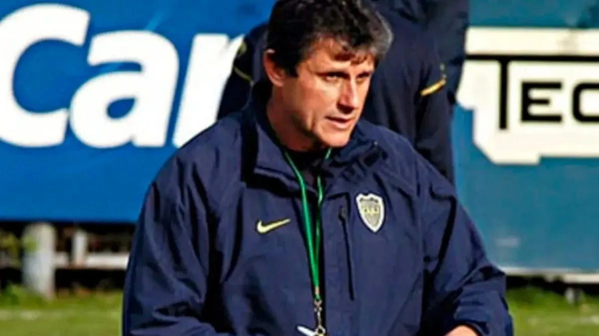 Alves durante su etapa post Basile. (Archivo Boca Prensa)