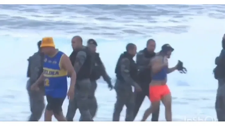 El momento en el que Crisitan Medina es detenido por la Policía de Brasil.