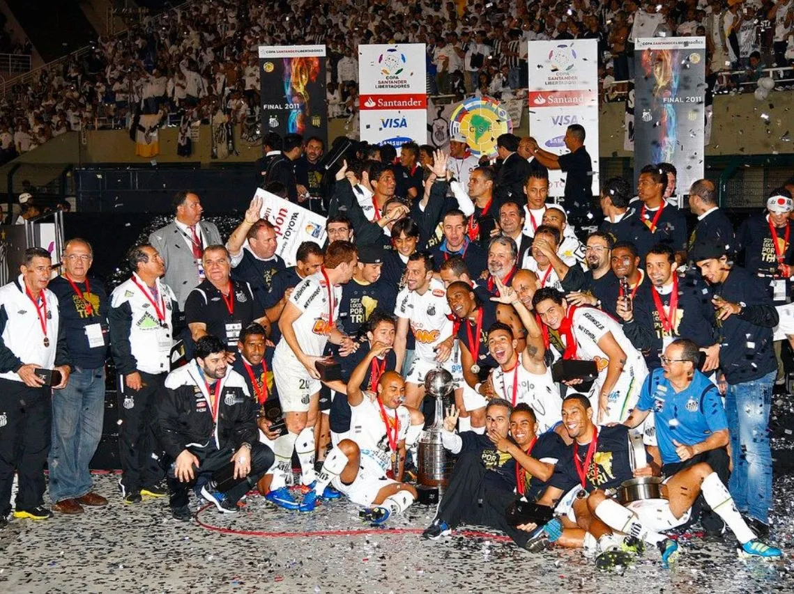 PH Ganso fue campeón de América en 2011 con Santos. (Foto: Santos vía Twitter)
