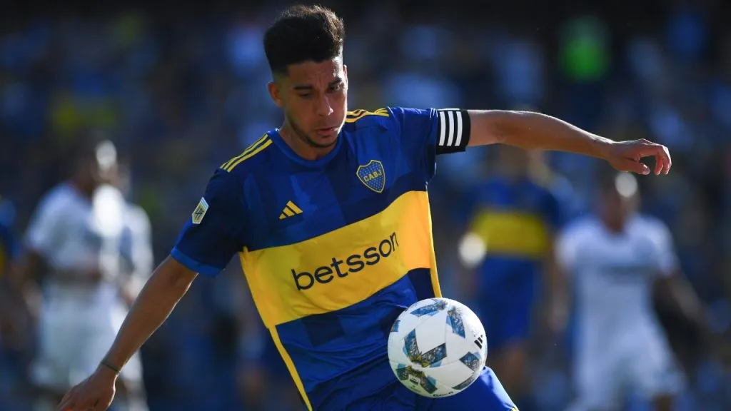 Pol Fernández, capitán y el ‘5’ de Boca (Getty Images).