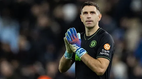 Soñado cierre de año: liderato y récord para Dibu Martínez