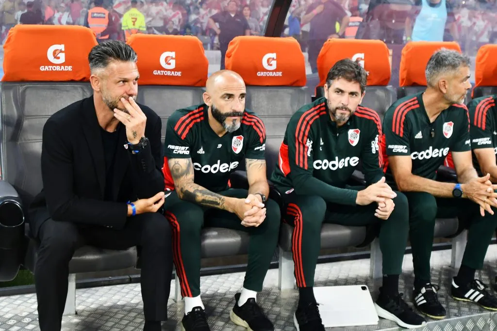 Martín Demichelis junto a Pinola y Lux. (Foto: Getty).