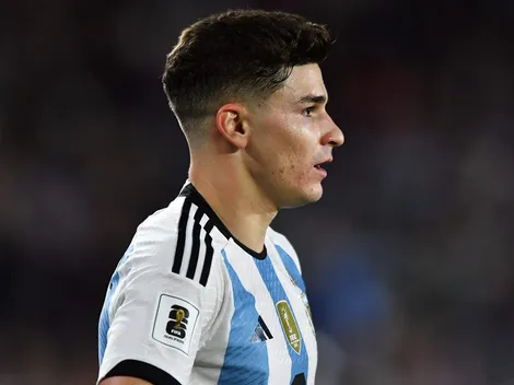 Julián Álvarez, el único en el mundo con dos parches de campeón mundial